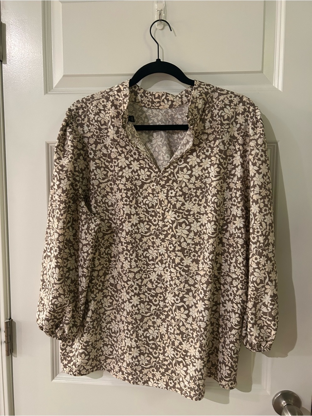 Ann Taylor Factory Brown and Cream Floral Blouse - Picture 2 of 3